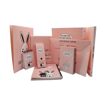 پک محصولات خرگوشی پاستلی صورتی پاپکو